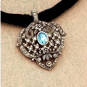 Avon Vintage Choker Style Necklace